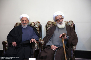 دیدار جمعی از روحانیون با سید حسن خمینی