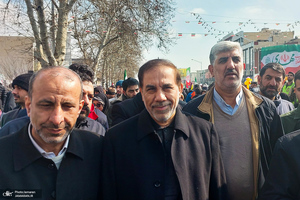 حضور شخصیت ها و مسئولین در راهپیمایی 22 بهمن