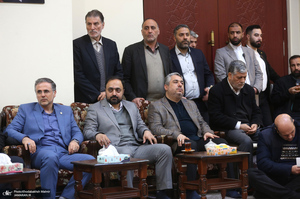 دیدار شهردار و اعضای شورای شهر تهران با سید حسن خمینی