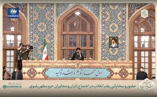 رهبر معظم انقلاب: دشمن با تکرار نام امام خمینی مخالف است/ منظور دشمن از دگرگونی، تغییر هویت جمهوری اسلامی است