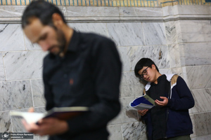 مراسم دعا و احیای شب بیست و یکم ماه رمضان در حرم امام رضا(ع)