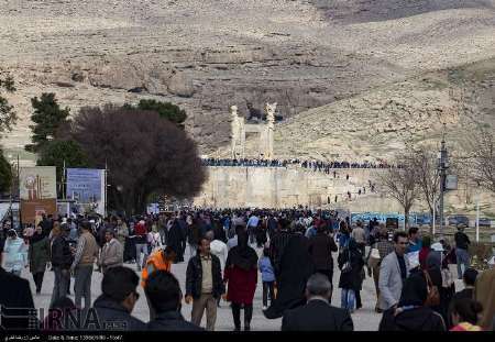 افزون بر 800 هزار نفر از جاذبه های فرهنگی تاریخی فارس دیدن کردند