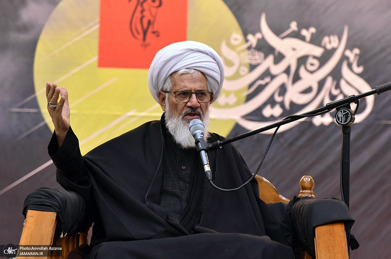 چهارمین شب عزاداری حضرت اباعبدالله الحسین (ع) در حرم امام خمینی