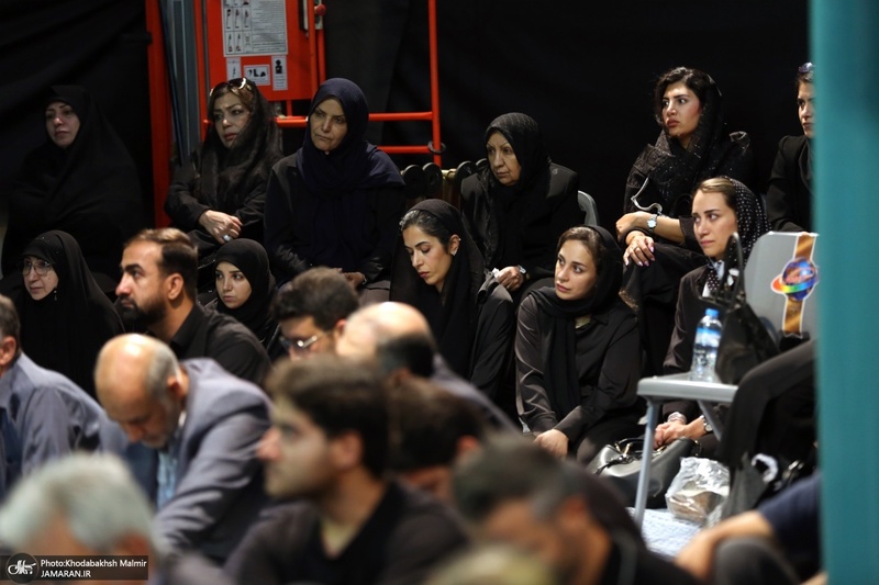 بازخوانی و تبیین ابعاد سیاسی و اجتماعی شادروان علیرضا آفریدون در حسینیه جماران