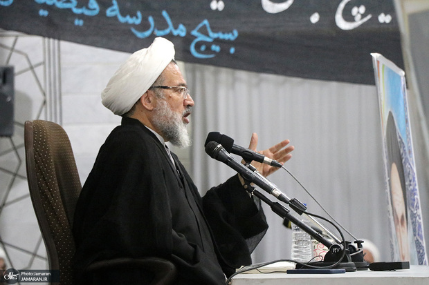 آیت‌الله علیدوست: نباید همه شئون را بر فقه تحمیل کنیم/ کار کارشناسی باید توسط کارشناس انجام شود نه فقیه/ امکان بازنگری و بازاندیشی در فقه شیعه وجود دارد/ در مورد احکامی که هزینه‌زا باشد می‌توان تجدیدنظر کرد