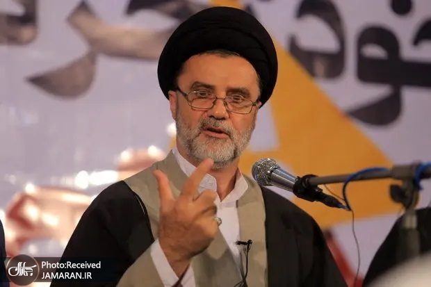 نبویان، نماینده: بانیان توافق برجام اکنون برای حل غلط آن، نظام را مجبور به عقب نشینی  و دادن امتیازات مختلف به دشمن کرده‌اند