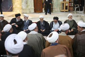 مراسم بیست‌و‌نهمین سالگرد ارتحال حاج سید احمد خمینی و بزرگداشت آیت‌الله بجنوردی در حرم امام