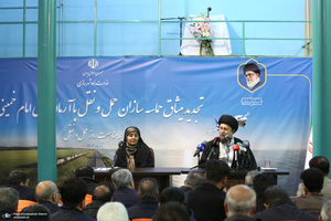 دیدار وزیر و جمعی از کارکنان وزارت راه و شهرسازی با سید حسن خمینی