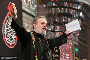 مراسم شب شهادت امام رضا (ع) در صحن جامع رضوی