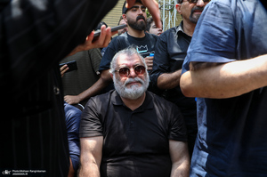 مراسم خاکسپاری مرحوم اکبر عبدی در قطعه هنرمندان
