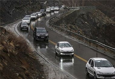 جاده‌های استان لغزنده است، رانندگان احتیاط کنند