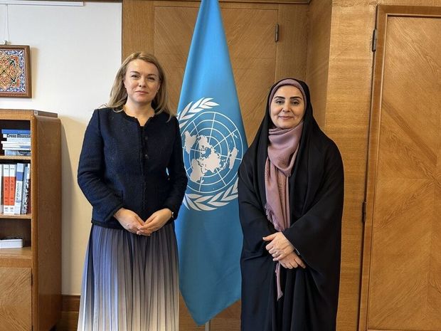 دیدار وزیر راه و شهرسازی با دبیر اجرایی کمیسیون اقتصادی سازمان ملل برای اروپا + عکس