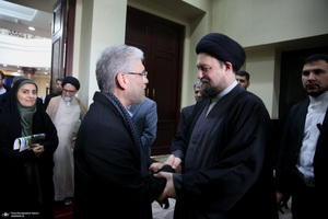 حاشیه تجدیدمیثاق رئیس جمهور و اعضای دولت با آرمان‌های بنیانگذار جمهوری اسلامی ایران