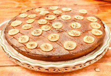 نحوه پخت لذیذترین کیک موزی بدون فر