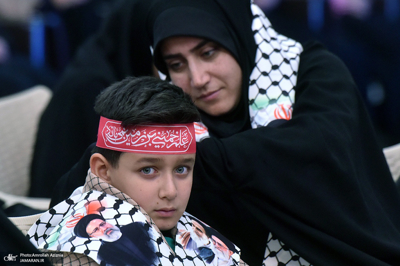 گردهمایی دانشجویان و طلاب بسیجی در حرم مطهر امام خمینی (س)