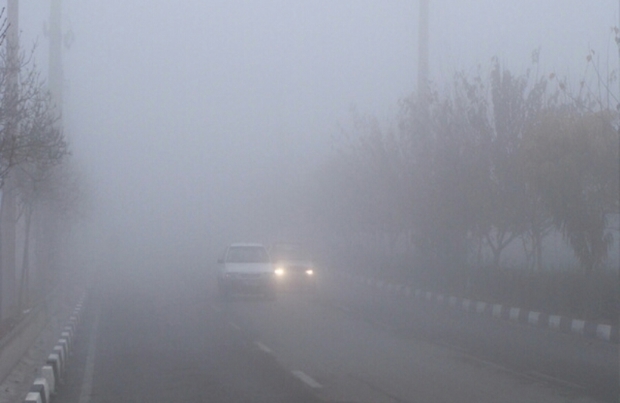 مه صبحگاهی میدان دید در آبادان را 50 متر کاهش داد