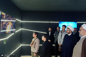 بازدید رئیس موسسه تنظیم و نشر آثار امام خمینی (س) از نمایشگاه بین المللی قرآن کریم