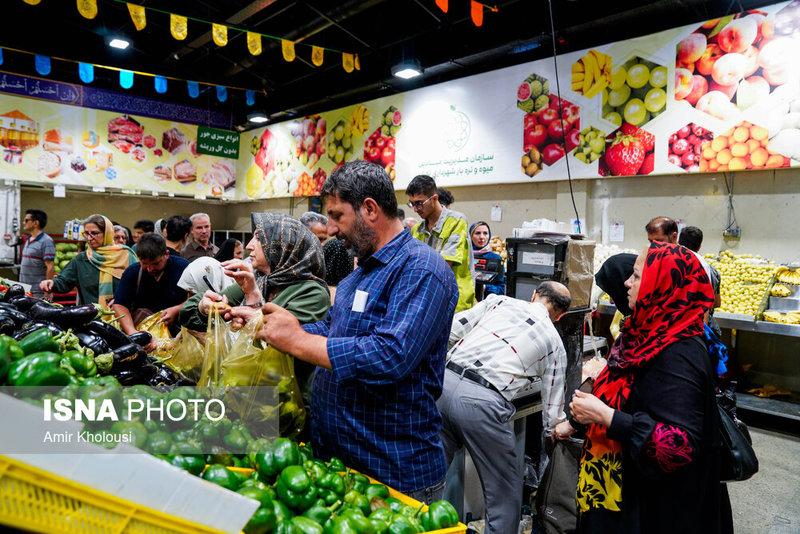 جریان عادی زندگی در شهر تهران...
