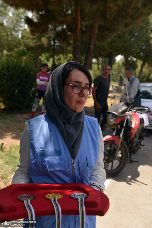 آخرین روز مسابقات دوچرخه سواری قهرمانی کشور جاده بانوان در حرم مطهر امام خمینی(س)