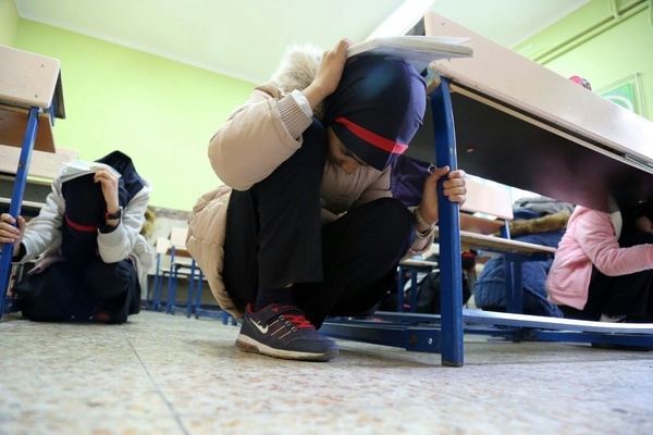 70 هزار دانش‌آموز کرجی در رابطه با پناهگیری زلزله آموزش دیده‌اند
