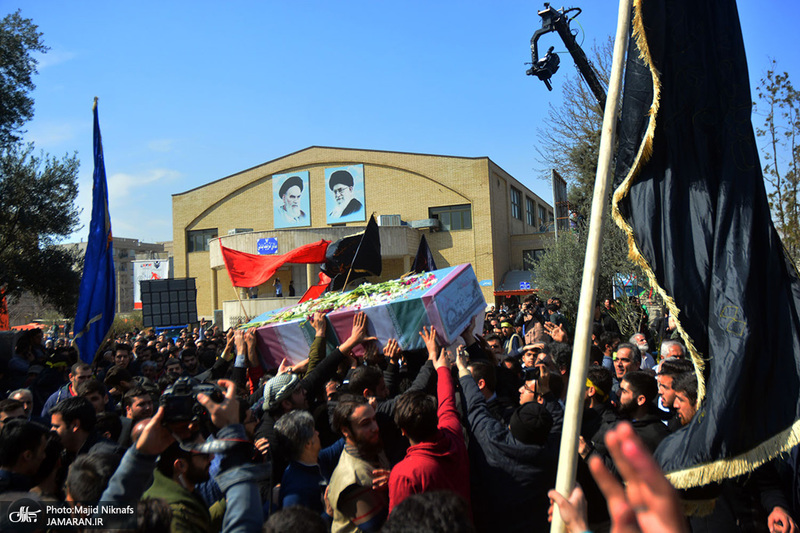مراسم تشییع و تدفین 2 شهید گمنام در دانشگاه آزاد تهران جنوب