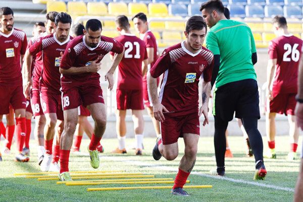 زمان محرومیت فرشاد احمدزاده به پایان رسید