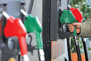 مجلس با اعطای سهمیه یک لیتر بنزین در روز به هر ایرانی مخالفت کرد/ در سازمان برنامه ۲۰ سناریو درباره قیمت بنزین وجود دارد!