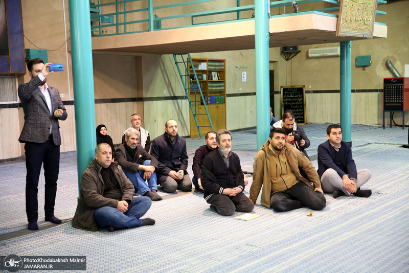 تجدید میثاق اقشار مختلف مردم با آرمان های حضرت امام(س) در حسینیه جماران