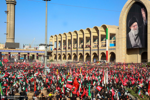 اقامه نماز بر پیکر مطهر رهبر شهید انقلاب-2