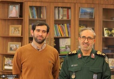 فرزند شهید شادمانی: برخی افراد ساده‌انگارانه تصور می‌کنند با فشردن یک دکمه اسرائیل به‌طور کامل نابود می‌شود؛ آنها نمی‌دانند ما در حال مبارزه با تمام نیروهای شیطانی جهان هستیم
