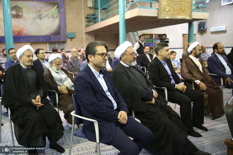 آیین رونمایی از نسخه جدید نرم افزار مجموعه آثار امام خمینی(ره) در حسینیه جماران