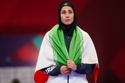 حمیده عباسعلی سوگندنامه زنان المپیکی را قرائت می‌کند