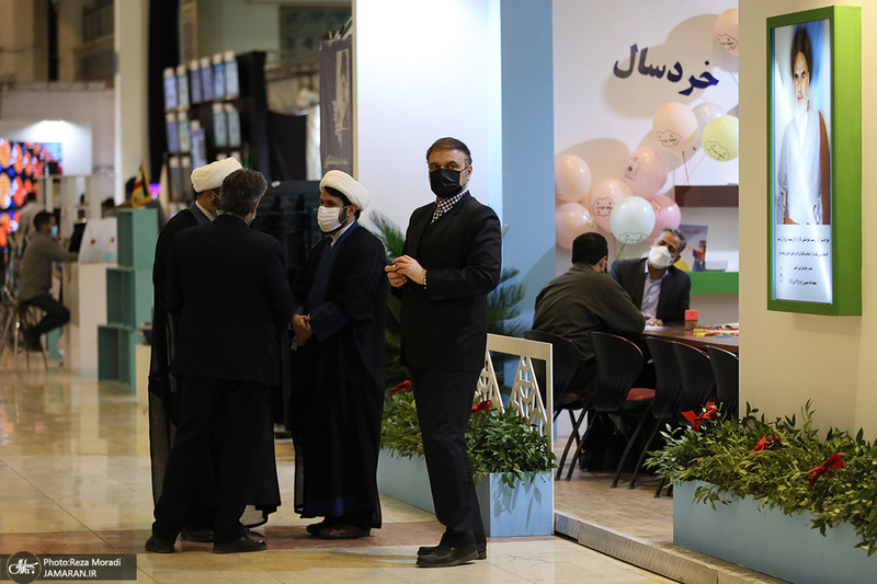 بازدید رئیس مؤسسه تنظیم و نشر آثار امام خمینی (س) از نمایشگاه قرآن