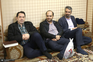 دیدار رئیس و جمعی از معاونان و مدیران مؤسسه تنظیم و نشر آثار امام خمینی(س) با نماینده مقام معظم رهبری در عراق
