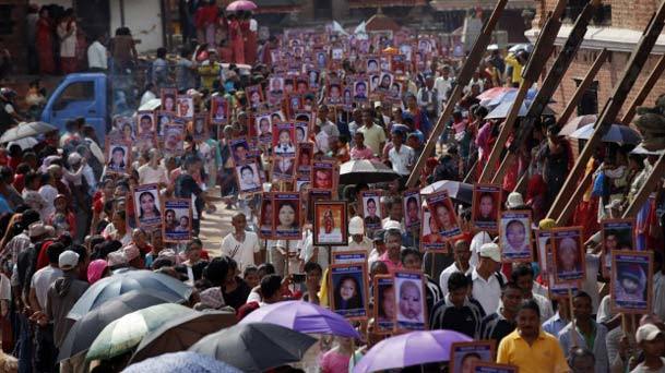 عکس روز/ دولت کم کاری کرده است !