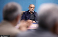 نشست سه ساعته پزشکیان با دبیران‌کل احزاب، شخصیت‌های برجسته و نخبگان سیاسی (33)