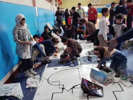 مسابقات استانی رباتیک دانش آموزی استان مرکزی در اراک برگزار شد