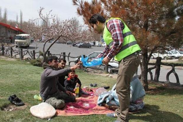 شهرداری زنجان در روز طبیعت 5 هزار کیسه زباله توزیع می کند