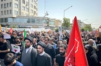 حضور سید احمد خمینی در تشییع شهدای اقتدار