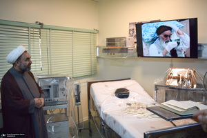 بازدید از اتاق بستری شدن امام خمینی (ره) در بیمارستان قلب جماران