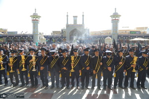 دسته عزاداری خادمین حرم مطهر حضرت معصومه (س) در سالروز شهادت امام رضا (ع)