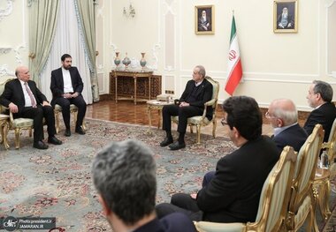 پزشکیان در دیدار وزیر خارجه عراق: رخدادهای تلخ اخیر در کشورمان پروژه مشترک آمریکا و رژیم صهیونیستی بود/ اگر ما امت اسلامی در کنار هم و با هم باشیم هیچ قدرتی توان تهدید ما را نخواهد داشت
