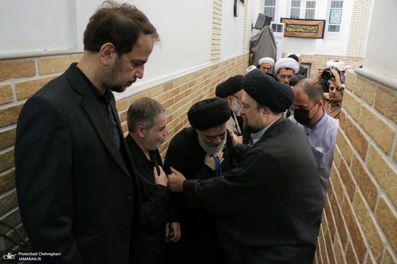 حضور آیت الله سید حسن خمینی در مراسم وداع با آیت الله العظمی شبری زنجانی (ره)