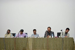 یک مناظره دانشجویی درباره «رابطه ایران و آمریکا»