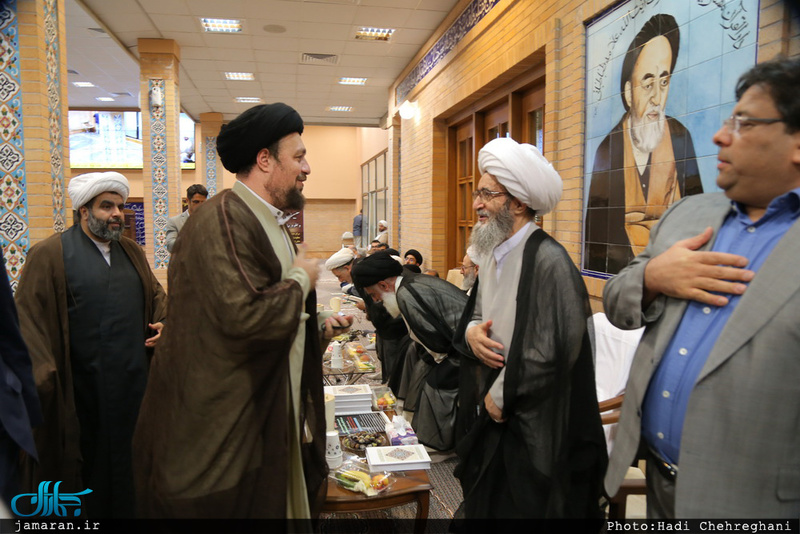 مراسم بزرگداشت والده آیت الله واعظ موسوی در بیت علامه طباطبایی قم