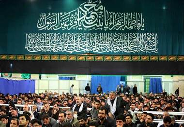 اولین شب عزاداری فاطمیه ۱۴۳۵ در حسینیه امام خمینی