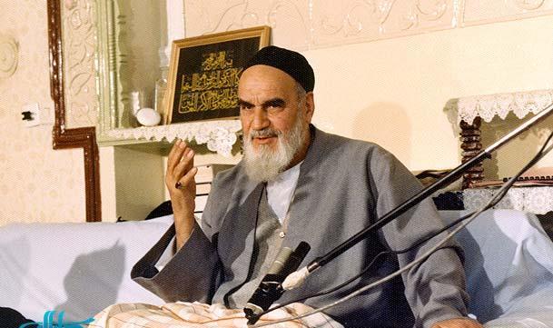 امام خمینی(س): شما باید خودتان را بسازید، و بعد ملت را بسازید
