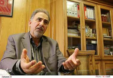 دکتر محمدعلی نجفی: باید اختیارات اساسی کشور  به شبکه ای از شوراها تفویض شود