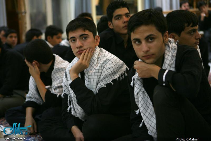 دیدار جمعی از جوانان خانواده های تحت پوشش کمیته امداد امام خمینی با یادگار امام (س)