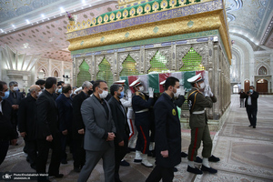 وداع با پیکر مطهر شهید محسن فخری زاده در حرم امام خمینی(س)